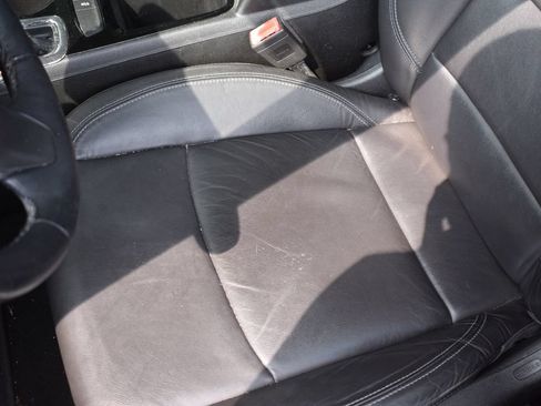 Used 2018 Chevrolet Cruze Premier FWD image 11