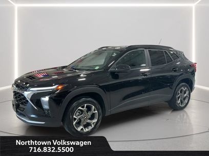 Used 2025 Chevrolet Trax LT w/ LT Convenience Package
