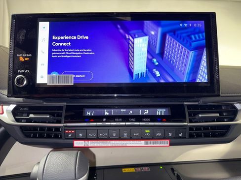 New 2026 Toyota Sienna Platinum image 31