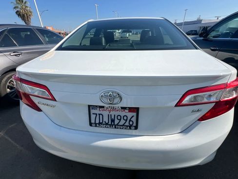Used 2014 Toyota Camry L image 5