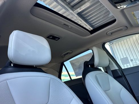 New 2026 Kia Niro EX w/ EX Premium Package FWD image 18