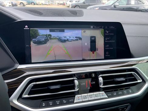 Used 2021 BMW X5 sDrive40i w/ Executive Package RWD image 24