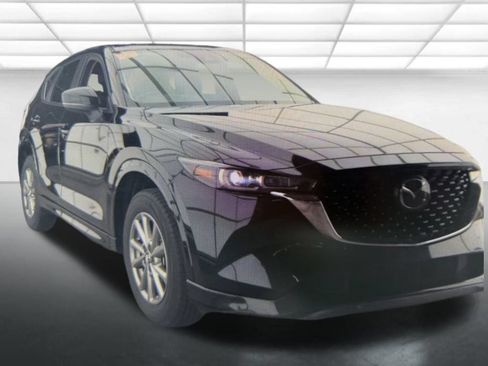 Used 2025 MAZDA CX-5 AWD 2.5 S w/ Preferred Package image 1