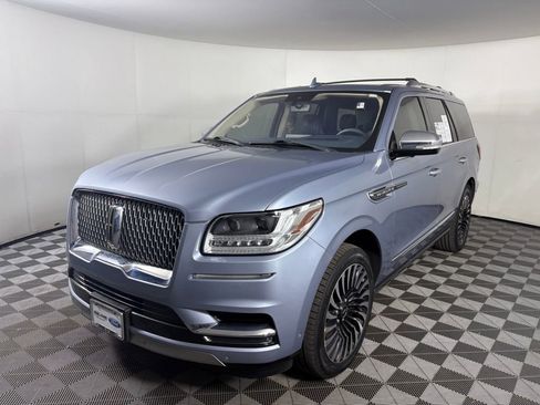 Used 2018 Lincoln Navigator Black Label w/ Cargo Package image 3