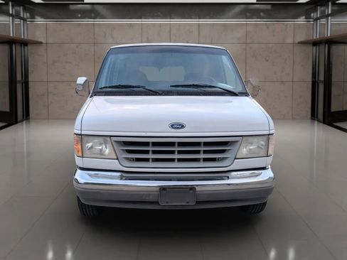 Used 1995 Ford E-250 and Econoline 250 Heavy-Duty RWD image 19