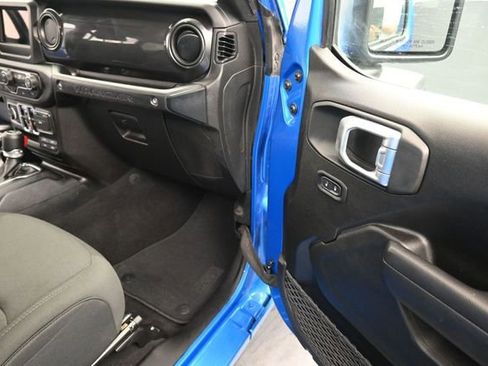 Used 2022 Jeep Wrangler Unlimited Sport AWD/4WD image 24