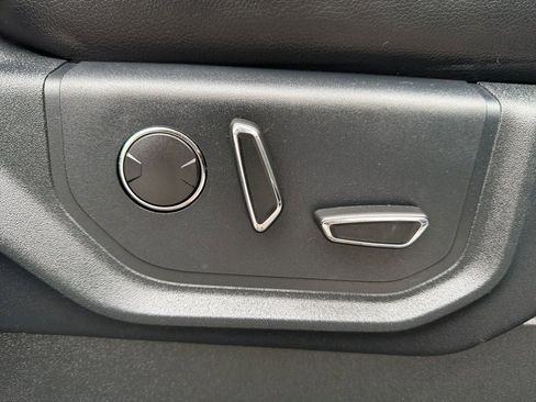 Used 2019 Ford F350 Lariat w/ Lariat Ultimate Package image 32