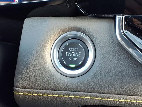 Used 2025 Chevrolet Colorado ZR2 w/ Technology Package image 22