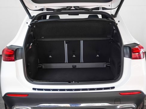 Certified 2026 Mercedes-Benz GLA 250 image 12