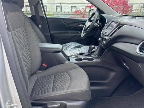 Used 2021 Chevrolet Equinox LT w/ LPO, Cargo Package image 19