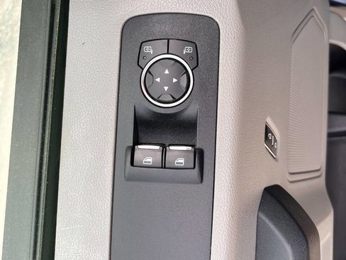Used 2016 Ford F150 XL w/ Equipment Group 101A Mid AWD/4WD image 17