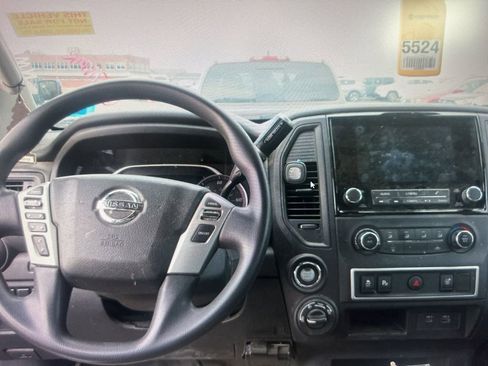 Used 2021 Nissan Titan S w/ S Utility Package image 7