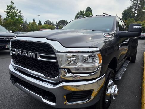 Used 2023 RAM 3500 Tradesman AWD/4WD image 6