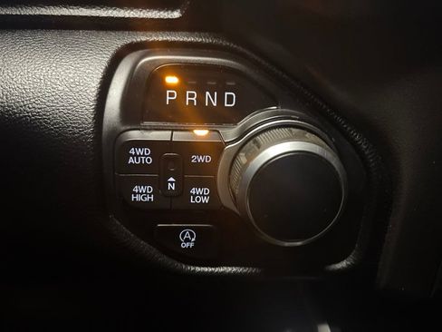 Used 2020 RAM 1500 Big Horn AWD/4WD image 19