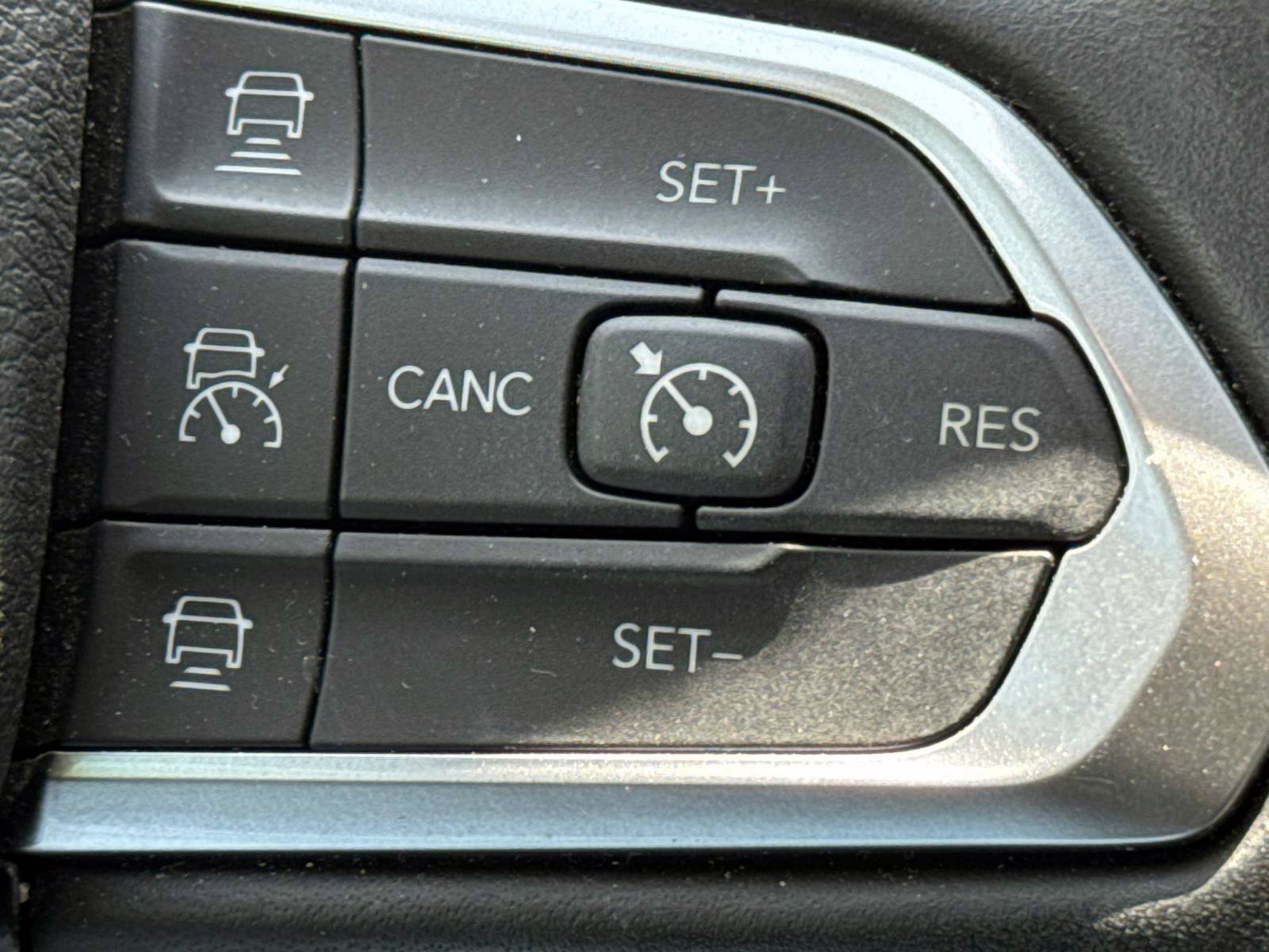 Used 2022 Jeep Compass Limited AWD/4WD image 15
