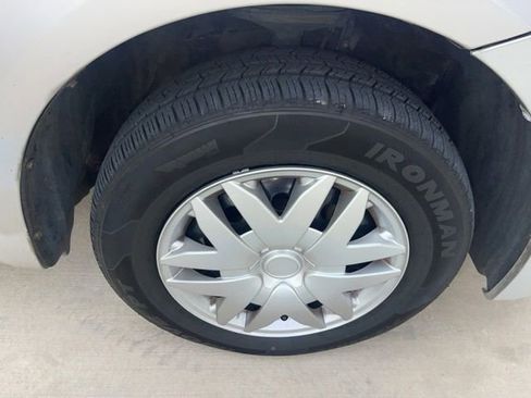Used 2006 Toyota Sienna LE FWD image 6