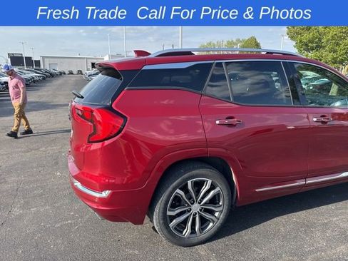 Used 2019 GMC Terrain Denali w/ Driver Alert Package II AWD/4WD image 6