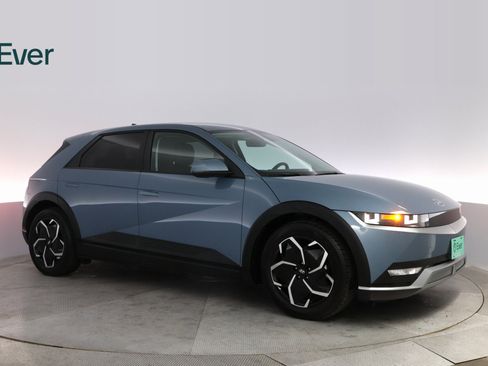 Used 2024 Hyundai Ioniq 5 SEL image 5