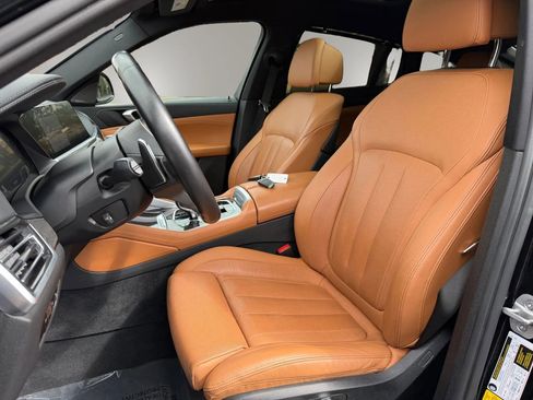 Used 2022 BMW X6 M50i w/ Executive Package image 28