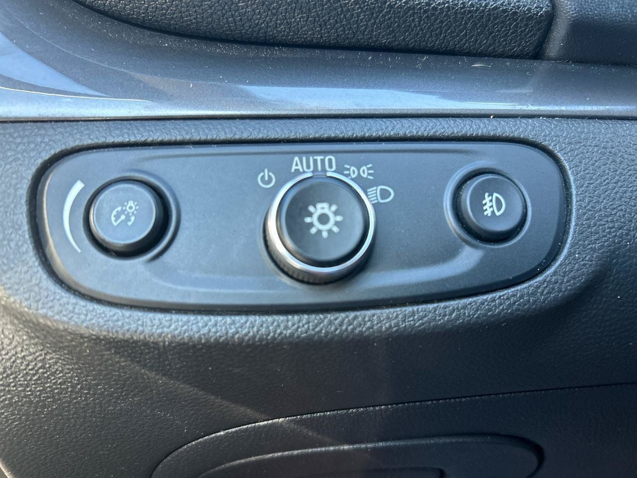 Used 2017 Buick Encore Preferred AWD/4WD image 10