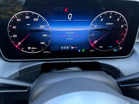 Certified 2025 Mercedes-Benz C 300 4MATIC Sedan image 17