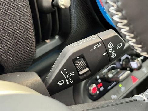 Certified 2025 MINI Cooper 2-Door Hardtop image 20