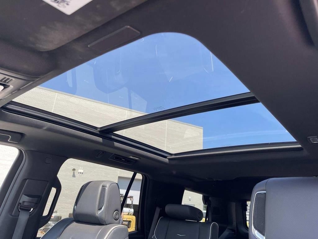 Certified 2025 Cadillac Escalade Sport AWD/4WD image 32