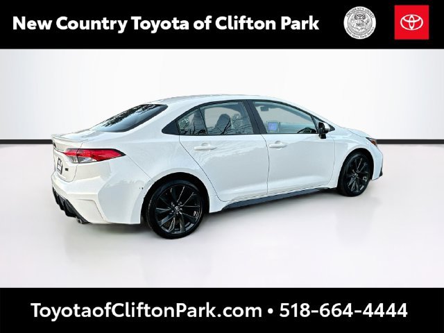 Used 2024 Toyota Corolla SE w/ SE Premium Package FWD image 7