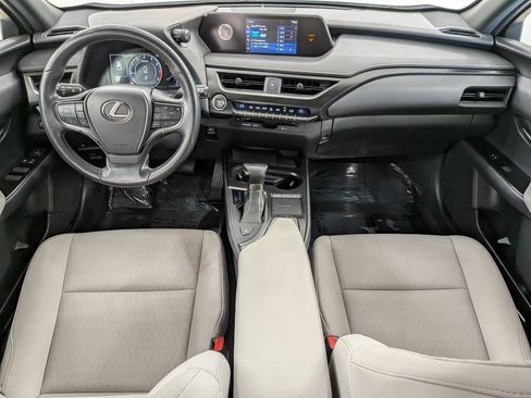 Used 2019 Lexus UX 200 w/ Accessory Package FWD image 30