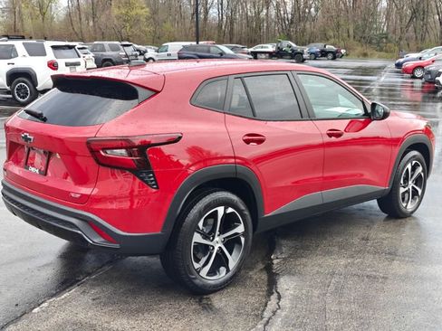 Used 2026 Chevrolet Trax RS image 5