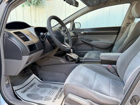 Used 2010 Honda Civic LX image 11