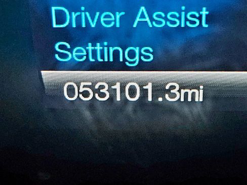 Used 2017 Ford Fusion SE w/ Fusion SE Technology Package image 31