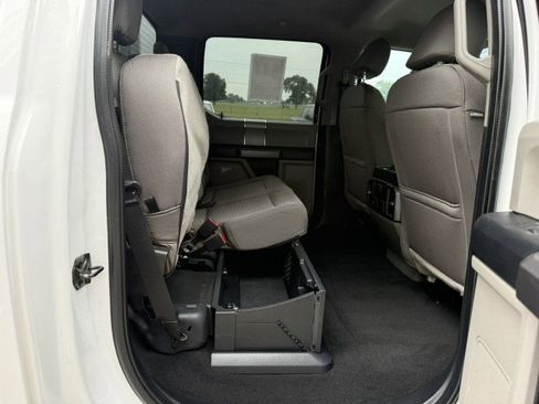 Used 2021 Ford F350 XLT w/ XLT Premium Package AWD/4WD image 27