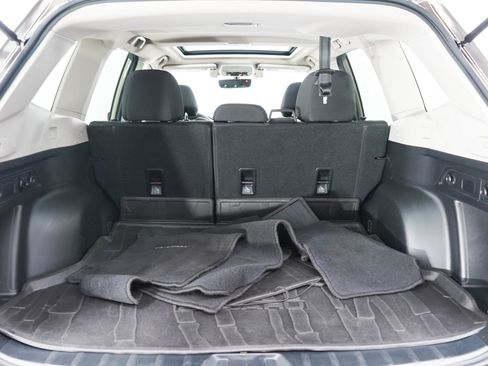 Used 2019 Subaru Forester Premium w/ All-Weather Package AWD/4WD image 13