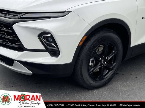 Certified 2025 Chevrolet Blazer LT w/ Midnight/Sport Edition AWD/4WD image 9