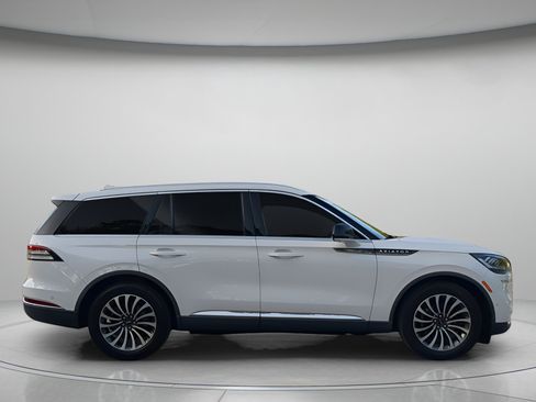 Used 2023 Lincoln Aviator Reserve w/ Equipment Group 201A RWD image 39