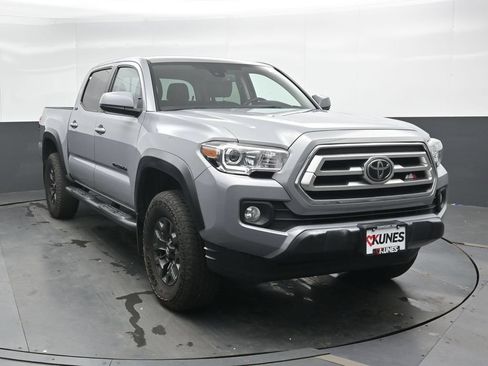 Used 2021 Toyota Tacoma SR5 w/ Trail Edition AWD/4WD image 5