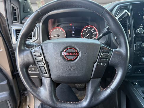 Used 2024 Nissan Titan PRO-4X w/ Pro-4x Convenience Package AWD/4WD image 11