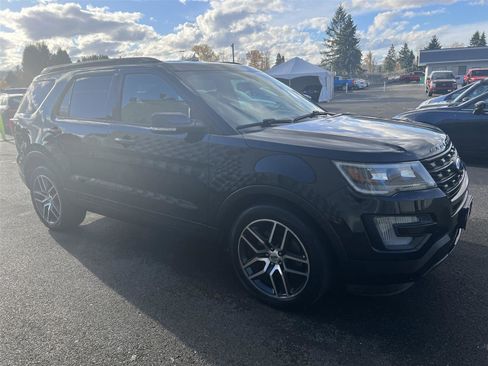 Used 2017 Ford Explorer Sport image 7