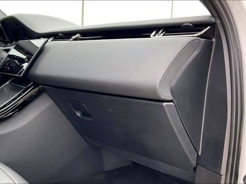 Used 2026 Land Rover Range Rover Evoque S image 20