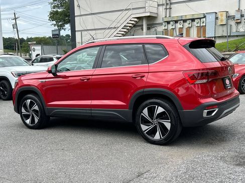 Used 2024 Volkswagen Taos SE AWD/4WD image 4
