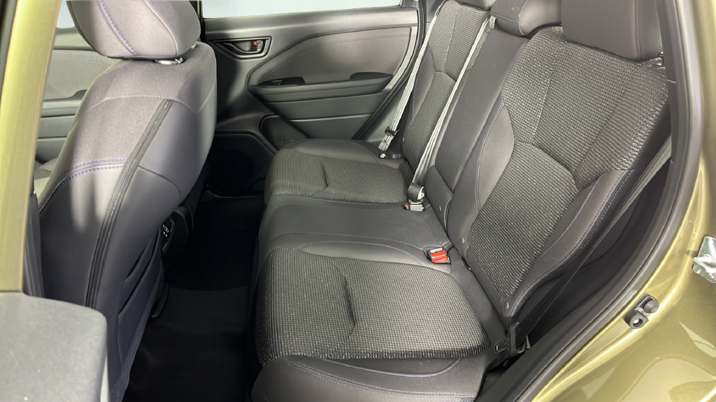 Used 2025 Subaru Forester Premium AWD/4WD image 16