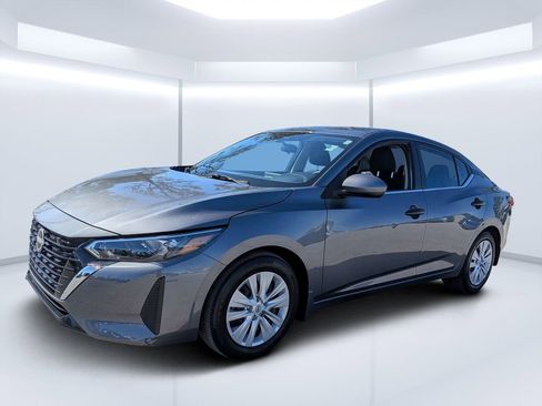 Used 2024 Nissan Sentra S image 7