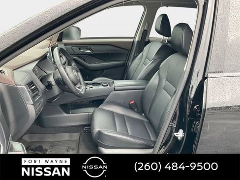 Certified 2023 Nissan Rogue SV w/ SV Premium B Package AWD/4WD image 13