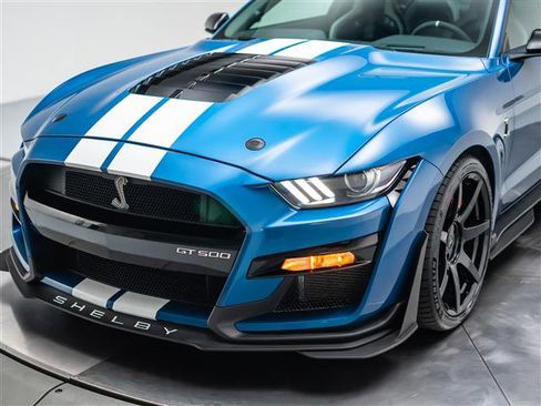 Used 2020 Ford Mustang Shelby GT500 w/ Technology Package RWD image 9