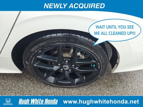 Used 2023 Honda Civic Sport image 5