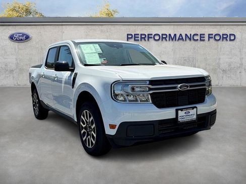 Certified 2024 Ford Maverick Lariat image 4