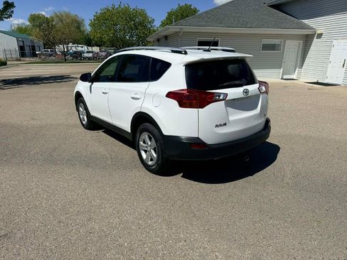 Used 2014 Toyota RAV4 XLE image 3