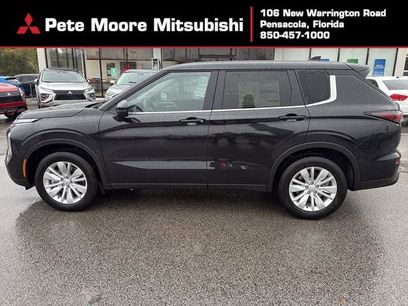 New 2026 Mitsubishi Outlander ES