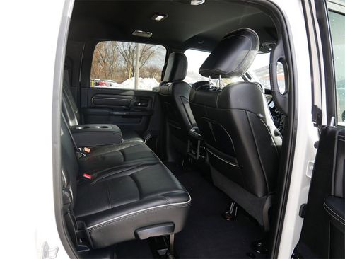 Used 2022 RAM 2500 Limited image 9